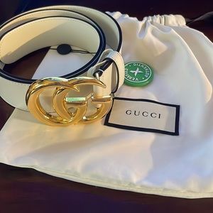 brand new never worn womens white gucci belt. authentic stockx certified. 38in.